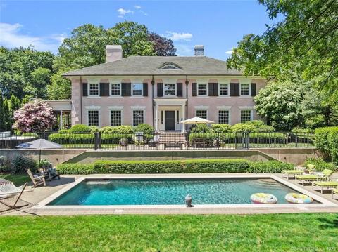 79 Lookout Dr S, Fairfield, CT 06825