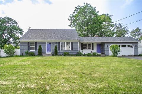 52 Standish St, Enfield, CT 06082