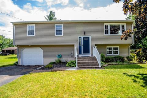 22 Rosemary Ct, Middlefield, CT 06455