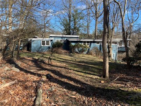 15 Hackberry Hill Rd, Weston, CT 06883