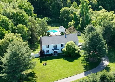 44 Maclyn Dr, Colchester, CT 06415