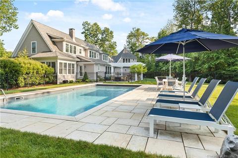 11 Alexandra Ln, Madison, CT 06443