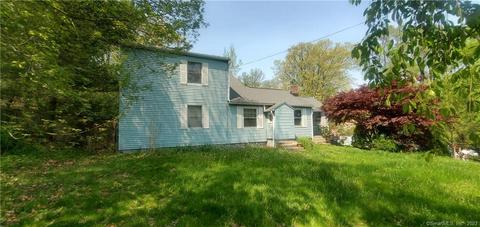 31 Pinesbridge Rd, Oxford, CT 06478