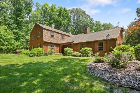 125 E Common Rd, Easton, CT 06612