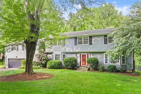 168 E Rocks Rd, Norwalk, CT 06851