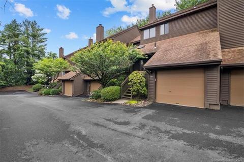 900 Mix Ave #20, Hamden, CT 06514