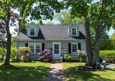 169 Glenwood St, Manchester, CT 06040