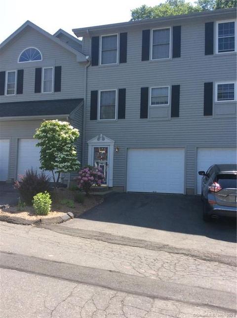 69 Crown Rdg #69, Newington, CT 06111