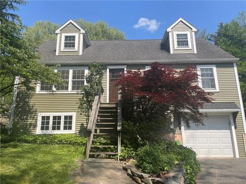 15 Pleasant St, New Milford, CT 06776