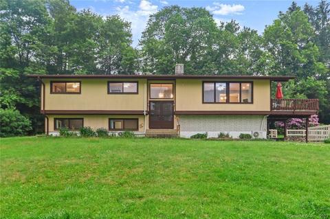 80 Dublin Hill Rd, Southbury, CT 06488