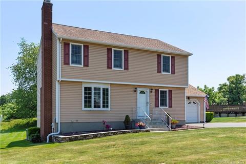 128 Raymond Rd, Rocky Hill, CT 06067