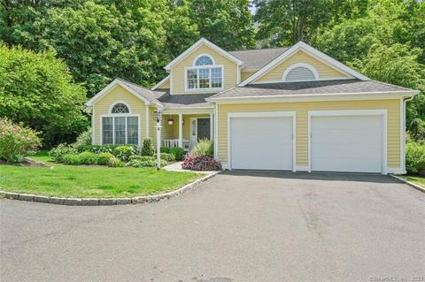 6 Wilton Hls #6, Wilton, CT 06897