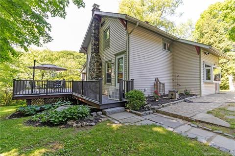 141 N Chapel St, Torrington, CT 06790