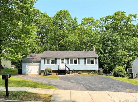 16 Gem Dr, Windham, CT 06226