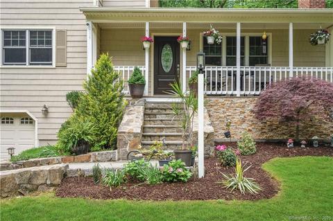 407 Webb Cir, Monroe, CT 06468