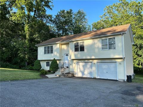 79 Boylston St, Meriden, CT 06450