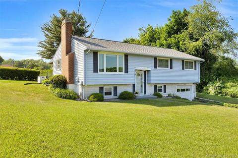 17 Dwight Rd, Middlefield, CT 06455