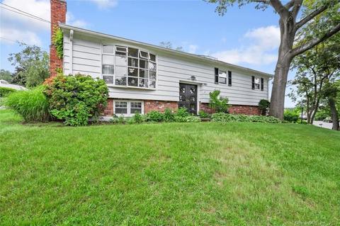 980 Lakeside Dr, Bridgeport, CT 06606