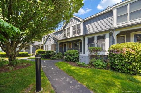 79 Fawn Ridge Ln #79, Norwalk, CT 06851