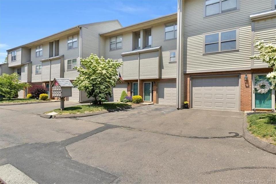 246 Dr 246, Meriden, CT 06450 1 photo Movoto