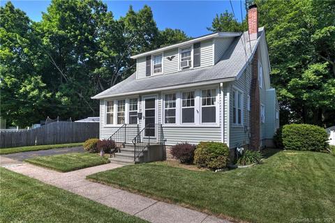 97 Waverly Ave, Milford, CT 06461