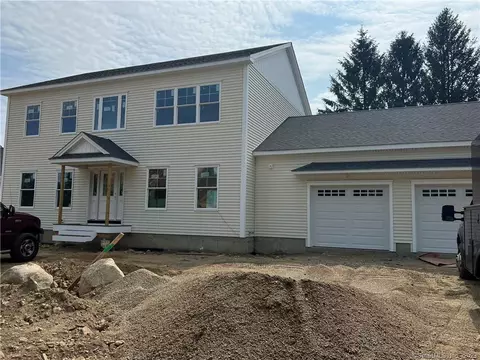 4 Highland Ct, Milford, CT 06461