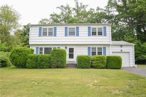 45 Whippoorwill Dr, Milford, CT 06460