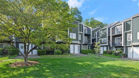 22 Dr Martin Luther King Jr #B8, Norwalk, CT 06854