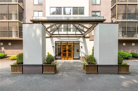 33 Mill St #4F, Wethersfield, CT 06109