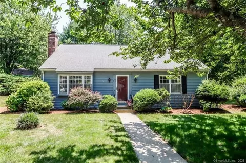 24 Hampshire Rd #24, Madison, CT 06443