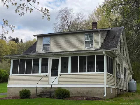 12 White Deer Rocks Rd, Woodbury, CT 06798
