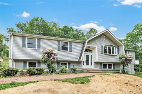 23 Seth Den Rd, Oxford, CT 06478
