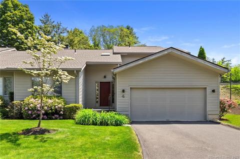 4 Boxwood Cir #4, Avon, CT 06001