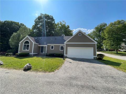 33 Hunting Ridge Farms Rd, Branford, CT 06405
