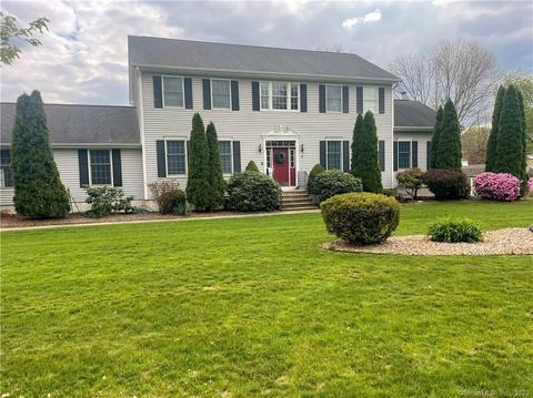 6 Bancroft Ln, South Windsor, CT 06074