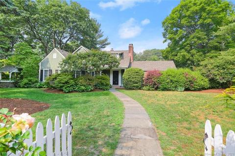 27 Grumman Ave, Norwalk, CT 06851