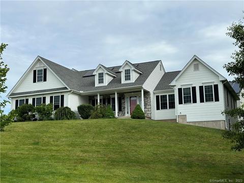2 Ritas Way, Bloomfield, CT 06002