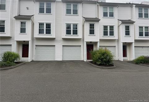 380 Hitchcock Rd #85, Waterbury, CT 06705