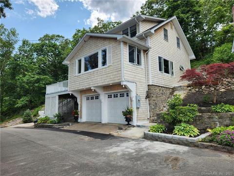 10 Ledge Rd, Niantic, CT 06357