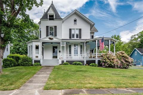 43 Walnut St, Thomaston, CT 06787
