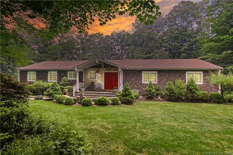 720 N Park Ave, Easton, CT 06612