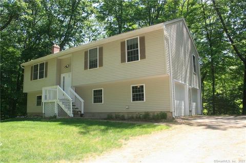 12 Giant Oak Ln, Ashford, CT 06278