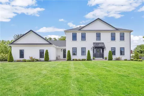 4 Matthew Dr, Suffield, CT 06078