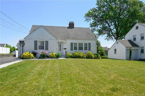 40 Knollwood Rd, West Hartford, CT 06110