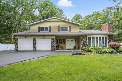 66 Wilford Rd, North Branford, CT 06471