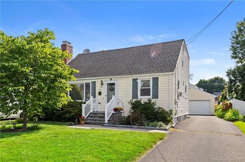 18 Yale St, West Hartford, CT 06110