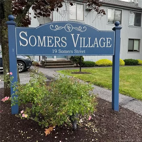 19 Somers St #E2, Danbury, CT 06810