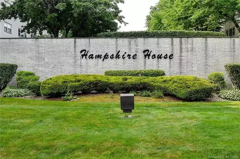 893 Farmington Ave #2E, West Hartford, CT 06119