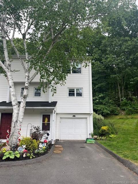 181 Sherbrook St #34, Bristol, CT 06010