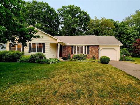 85 Chatham Dr, Manchester, CT 06042